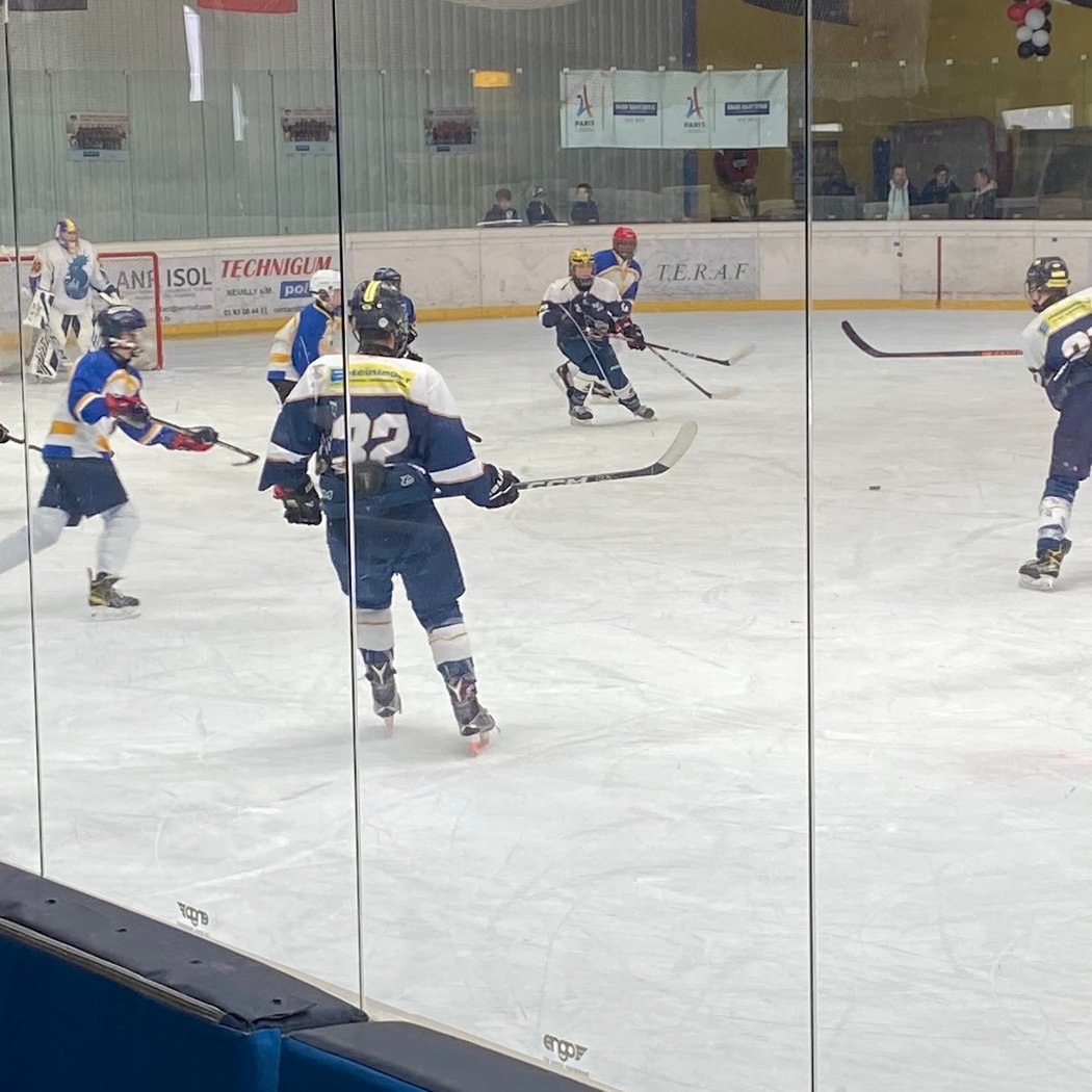 Hockey Club de Neuilly-sur-Marne "Les Bisons" 2